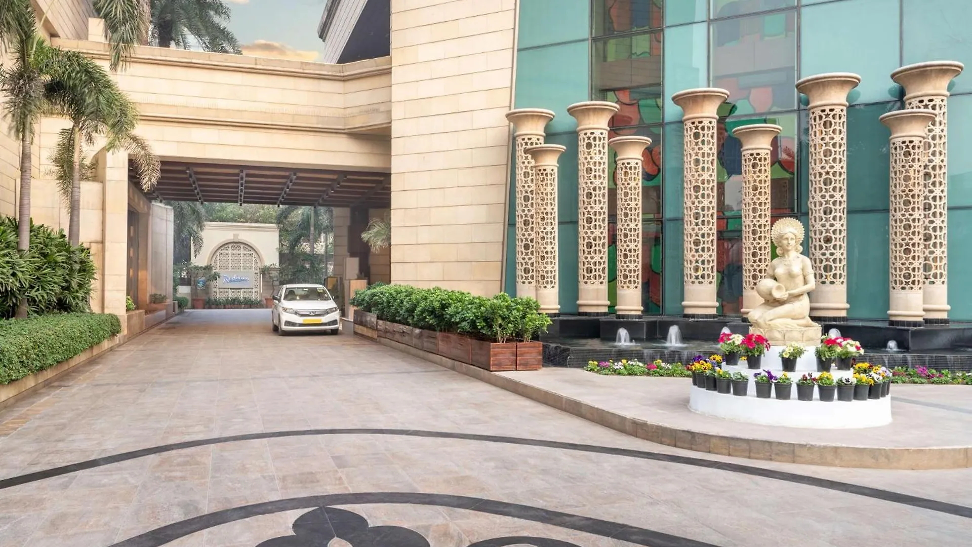 Radisson Gurugram Sohna Road City Center Gurgaon 5*,  India
