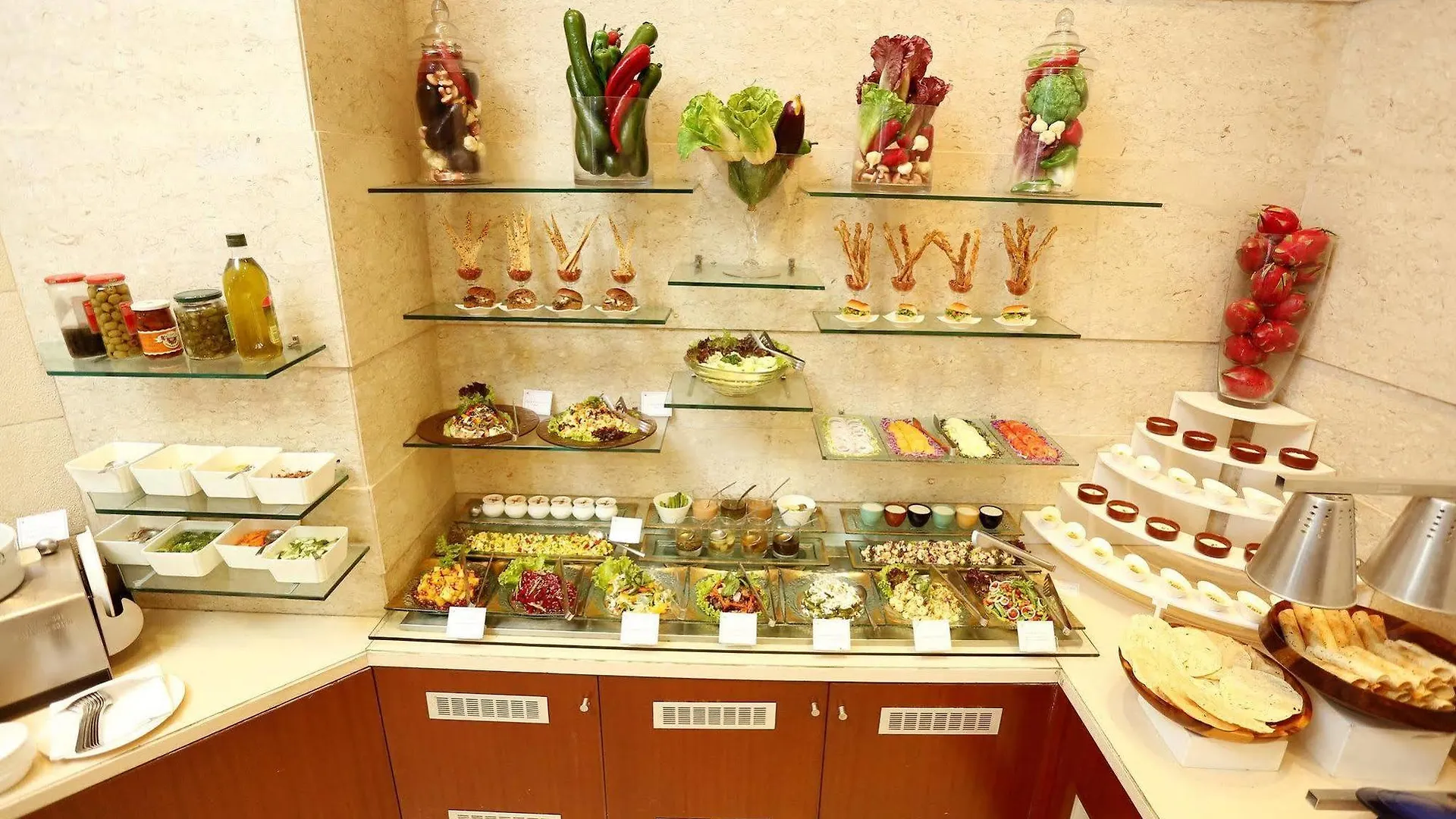 ***** Hotell Radisson Gurugram Sohna Road City Center Gurgaon Indien