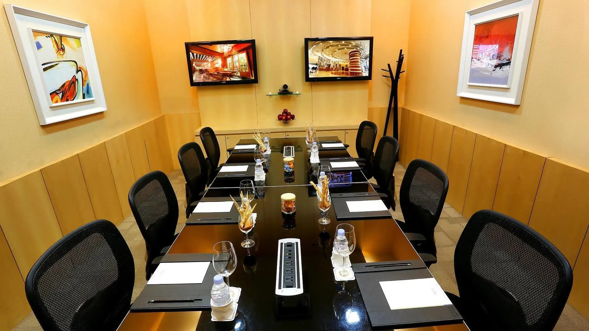 Radisson Gurugram Sohna Road City Center Gurgaon Hotell